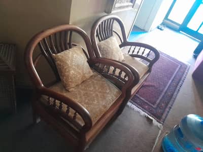 5 x seater sofa & 5 x sofa chairs with cushions