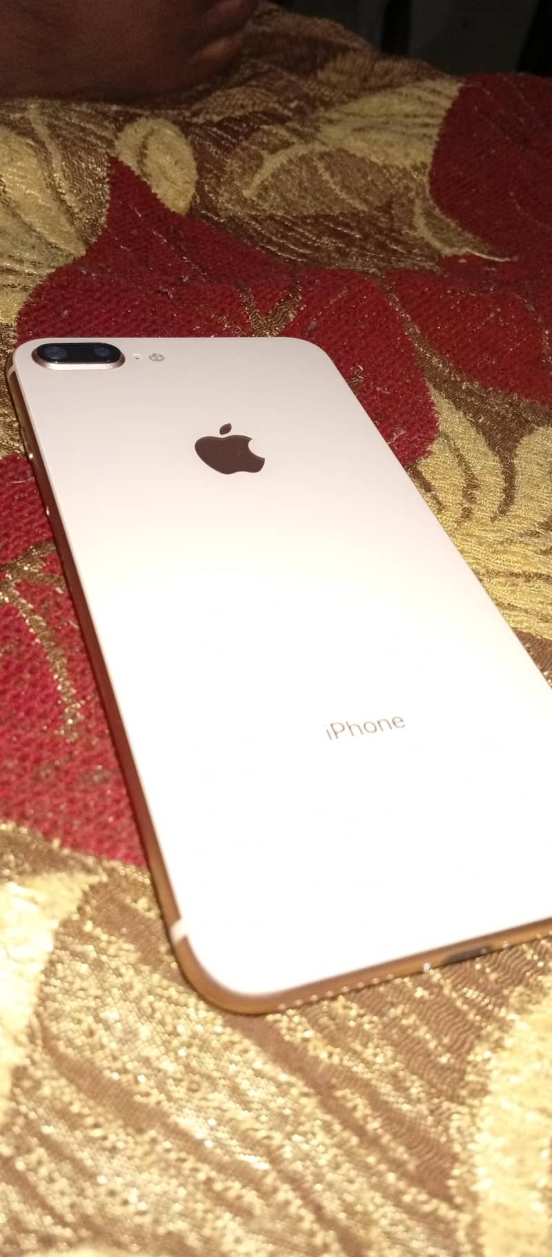 IPHONE 8 PLUS GOLD 2