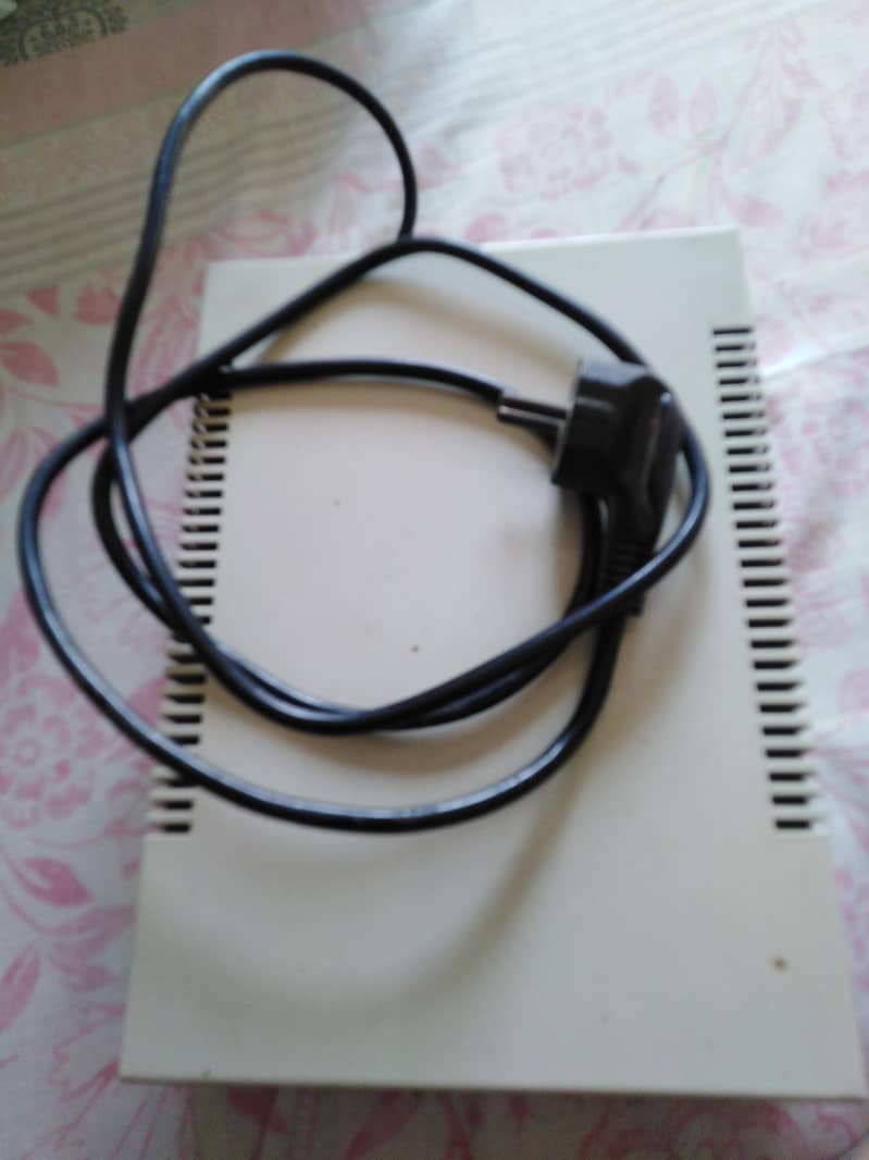 AUTOMATIC  VOLTAGE REGULATOR 1