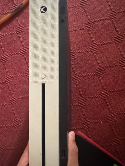 Xbox One S