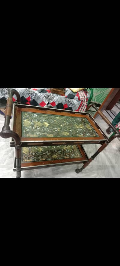 Tea trolly look like new condition