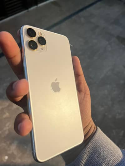 iPhone 11ProMax 256GB exchange possible