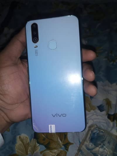 vivo y17