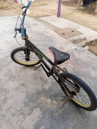 shock bicycle for sale contact  +92 340 1172070