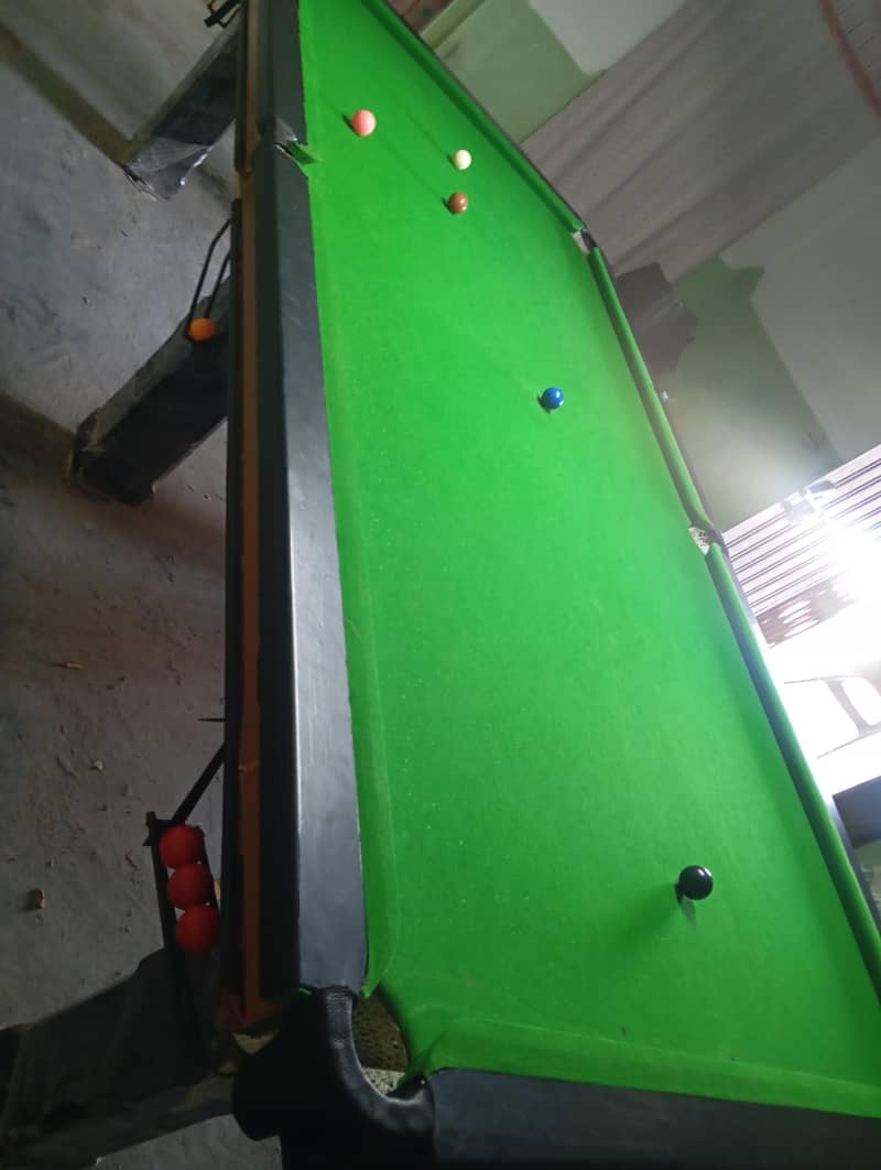 snooker table 0