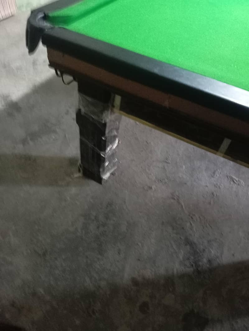 snooker table 2