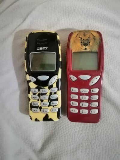Antique Nokia mobiles 3210