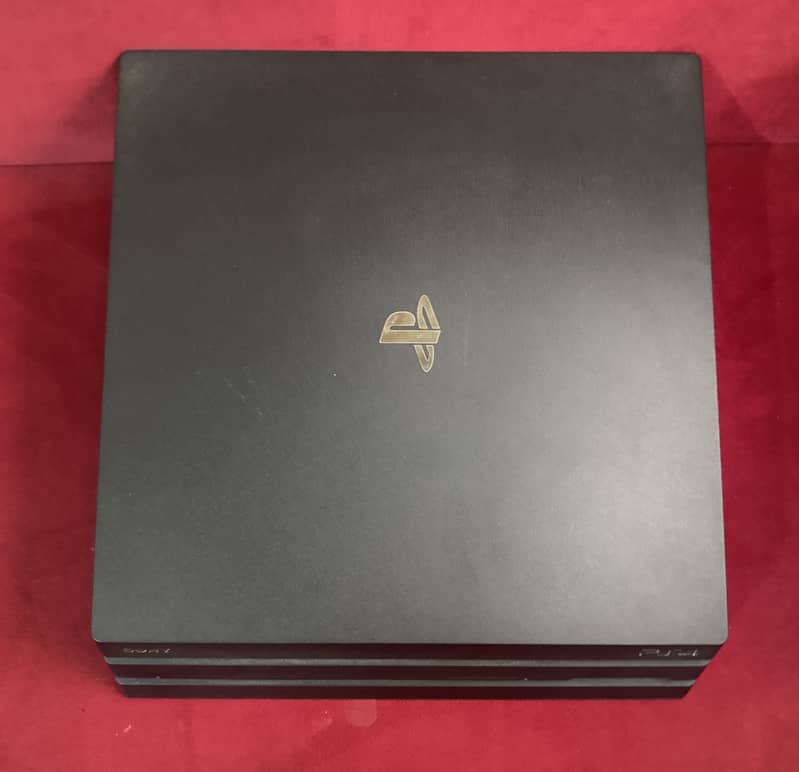 PS4 Pro 1