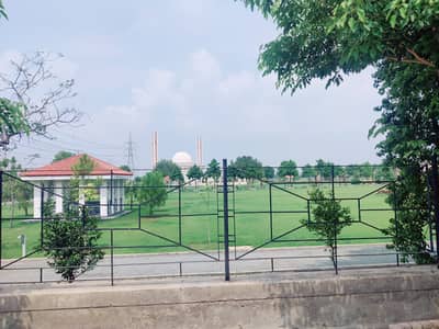 10 MARLA PLOT FOR SALE IN FDA CITY 40 FEET ROAD IDEAL LOCATION