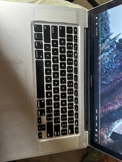 Laptop MacBook Pro model 2010