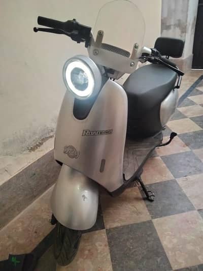 Road King Joy Scooty Electric Scooty EV Scooty Contact 0303 - 9078452