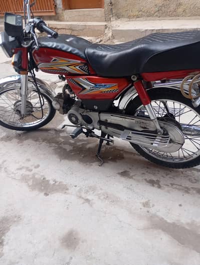 honda cd 70, honda 70 2017 model,  1st owner , own name 1 hand use