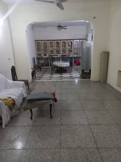 1 kanal lower portion for rent in garden town