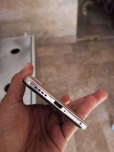 vivo v23e 10 by 10 condition 8gb 128 gb memory  compelet saman hai