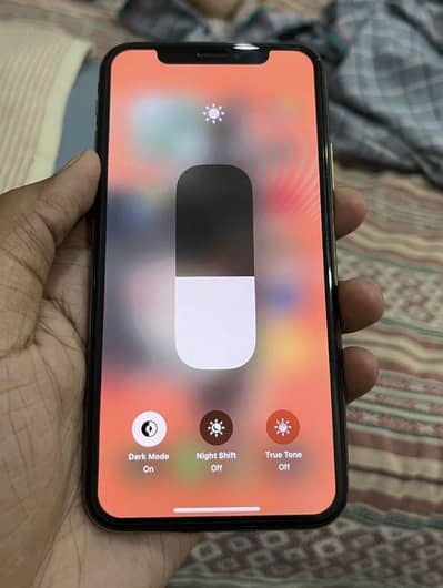 I phone xs gold colour full box