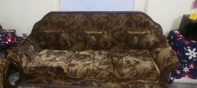 Used Good Condition Sofas Set