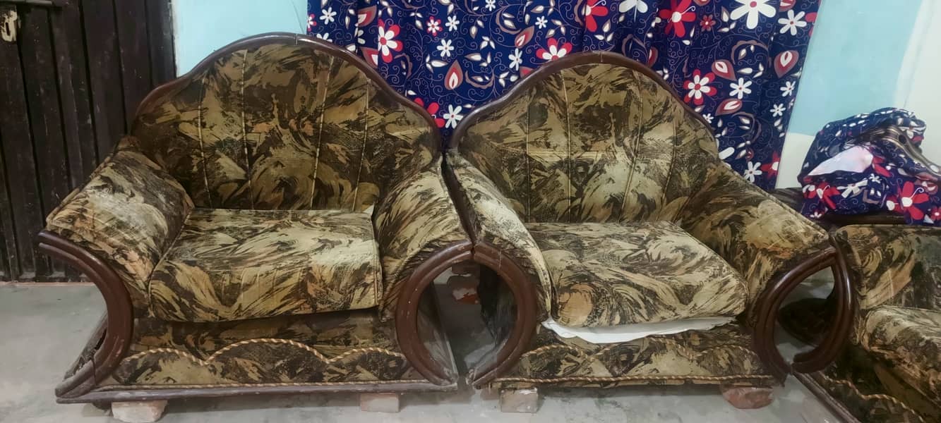 Used Good Condition Sofas Set 2