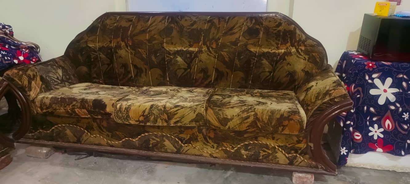 Used Good Condition Sofas Set 3