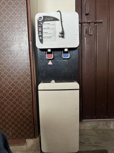 PEL Water Dispenser