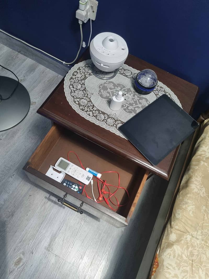 Single Bed With Side Table. 2