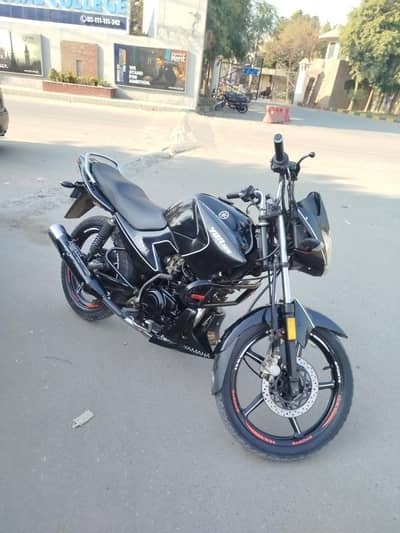 Yamaha ybr 125 (cash & exchange possible)