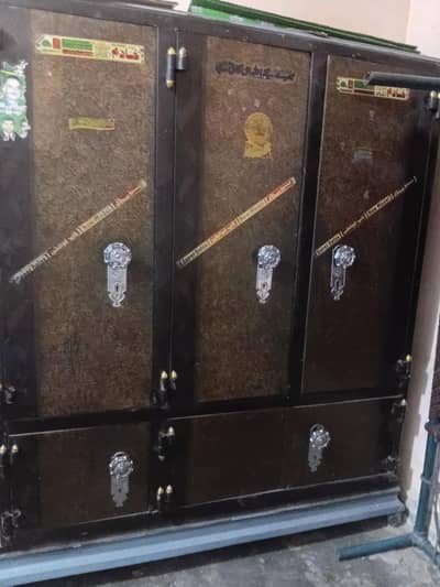 Iron Almirah