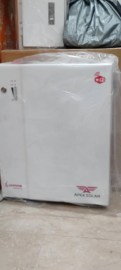 APEX SOLAR LITHIUM BATTERY