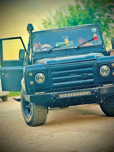 Land Rover Defender 2004