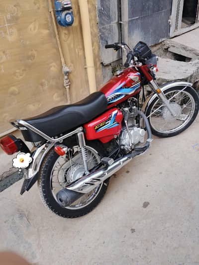 Honda 125 model 23 ( 23 k end pay nikla,24 ka Marka lga h)
