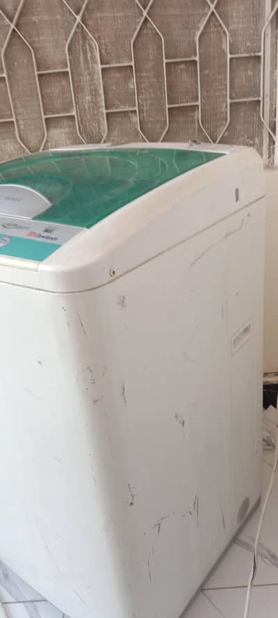 stainless tab very come scratch on body and 10/8 condition