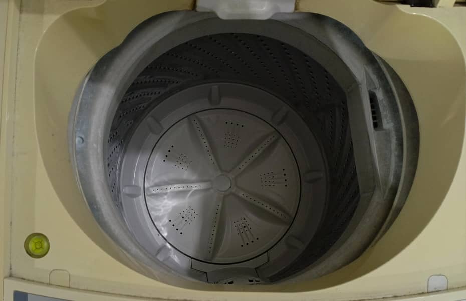 Dawlance automatic machine 1