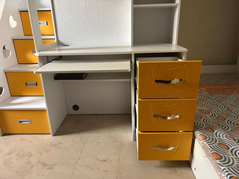 wooden Bunk bed/Kids bed/bunker bed with study table 2