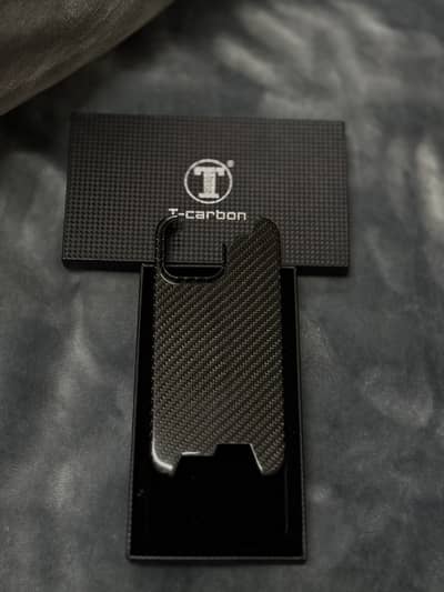 CARBON FIBER CASE 16 pro max