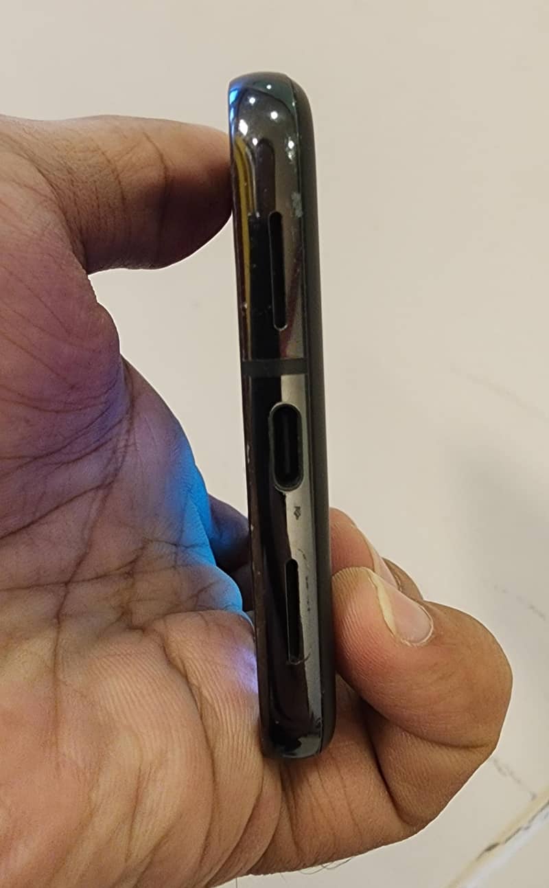 Google Pixel 8 Pro 2