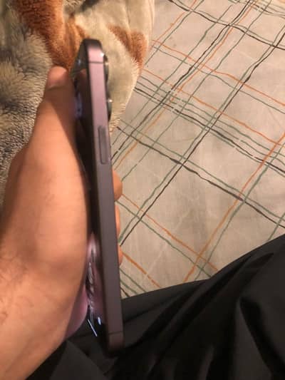 Iphone 14 pro max PTA approved.