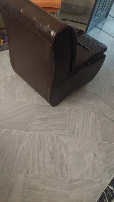 sofa set urgent sale