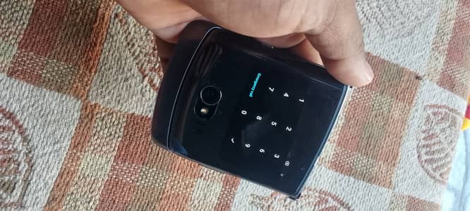 Motorola Razr 8GB 256GB