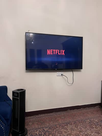 LG 49 Inch Smart LED TV | Full HD | webOS | 10 by 10 Condition