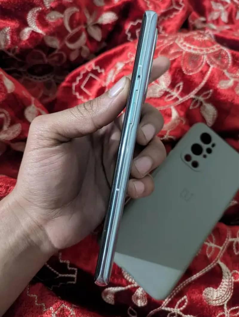 One Plus 9pro 5