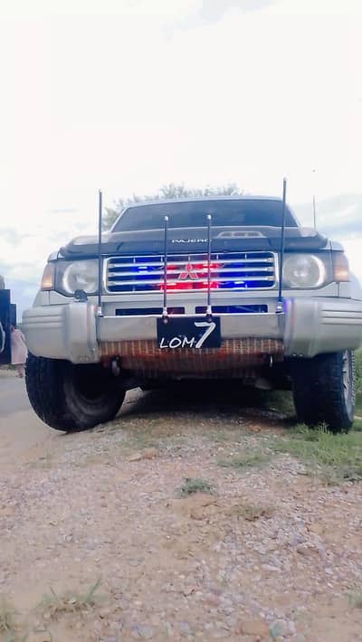 Mitsubishi Pajero 1992 model