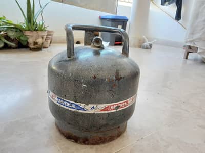 GAS CYCLINDER in Brand new Condition