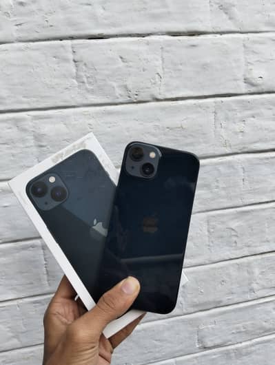 IPHONE 13 128GB With box Set waterpack In Warranty