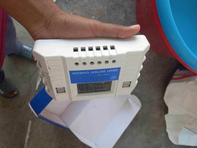 solar panel with controller 4