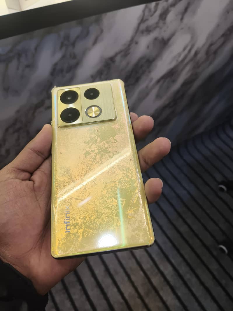 Infinx note 40 pro 1