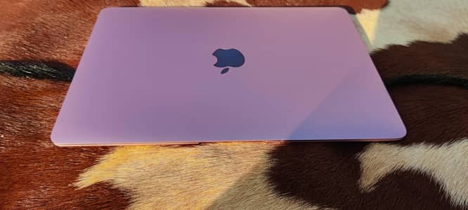 mac book 2017 12inch retina display 8gb 256gb