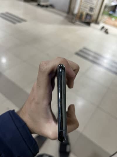 11 pro max 256 gb (pta approved)