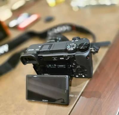 Sony A6400