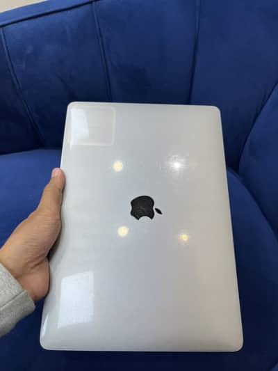 MacBook Pro 2017 (256gb) in good condition