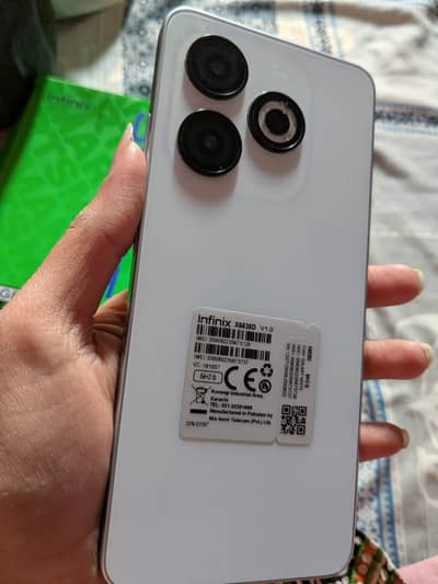 Infinix smart 8 4/64 GB