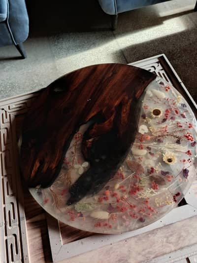  pure resin table top with pressed flowers 